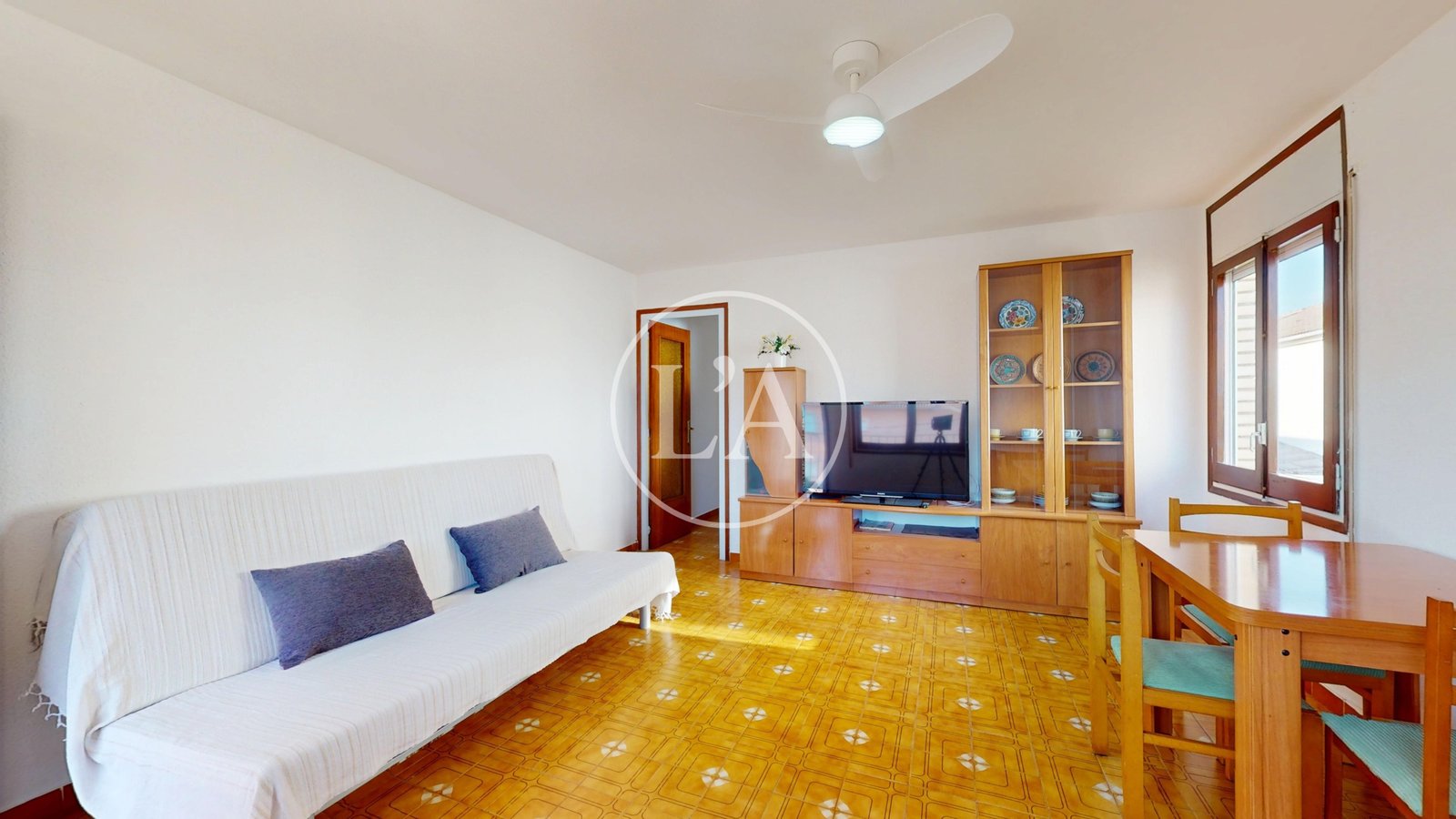 Primera planta con jardín en la Llosa Cambrils salón