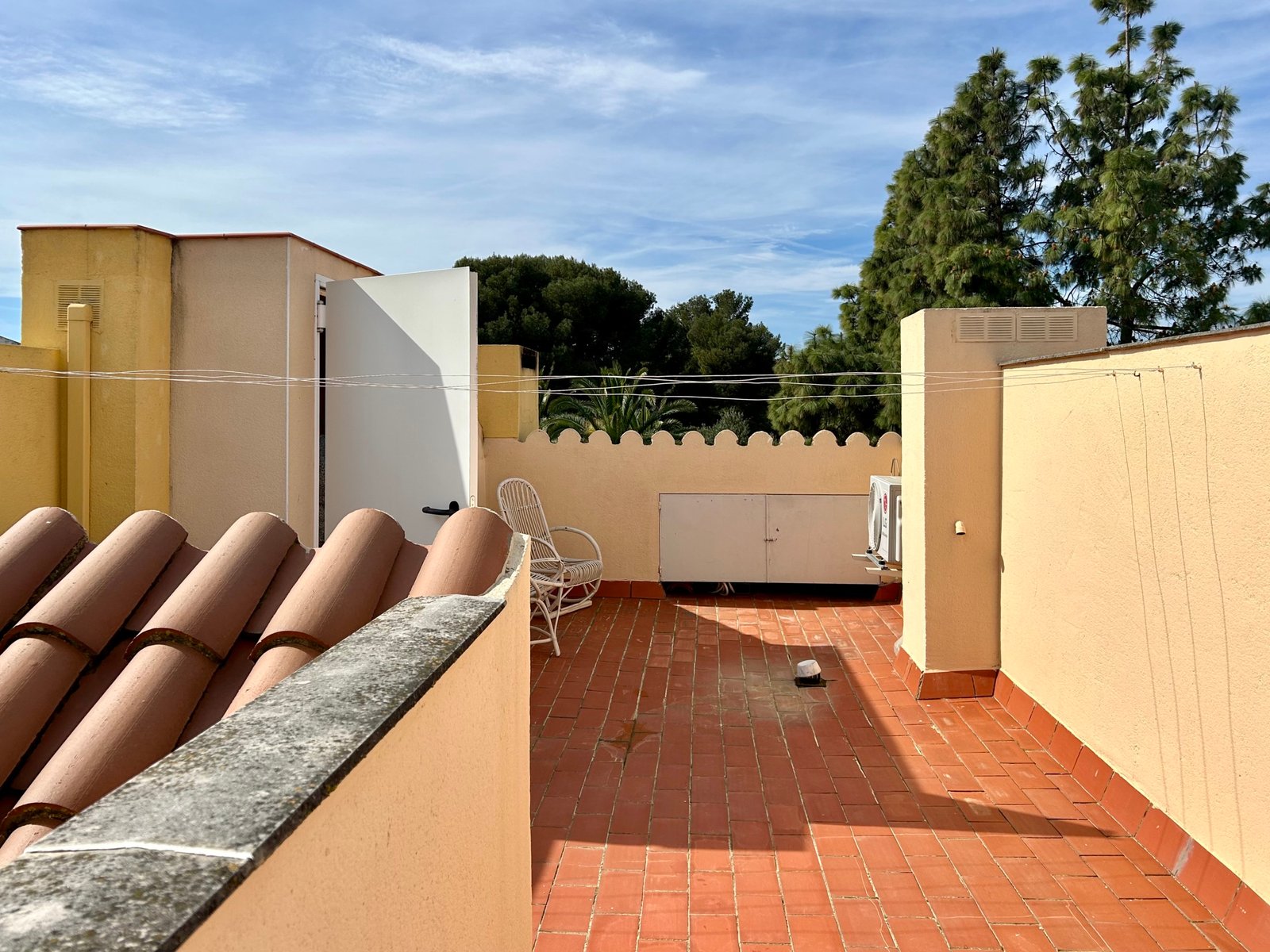 Casa adosada en venta en Vilafortuny salida solarium