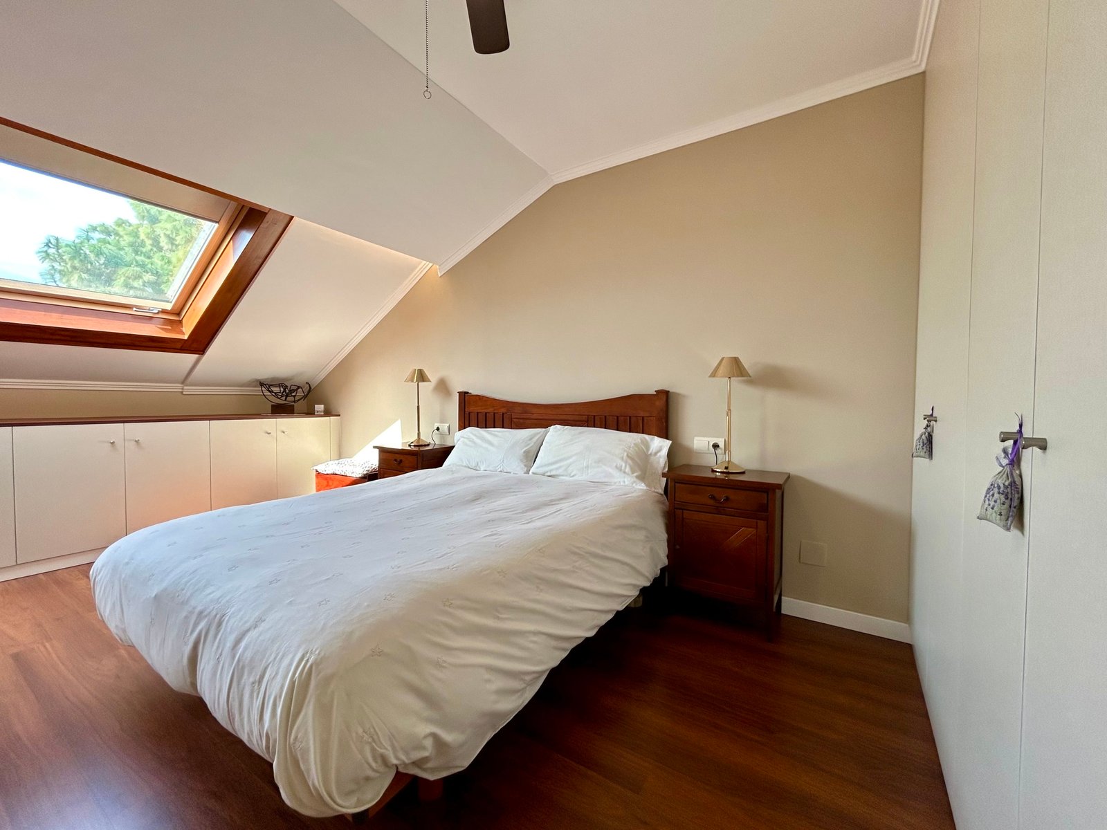 Casa adosada en venta en Vilafortuny dormitorio principal