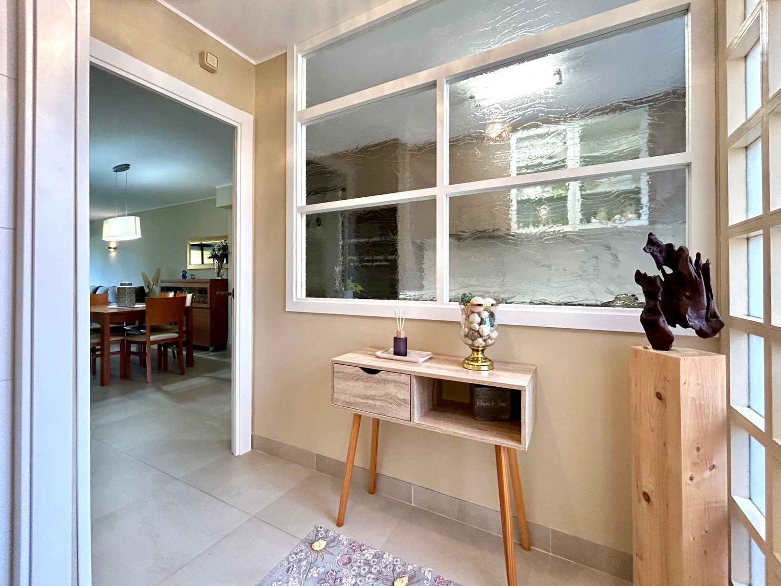 Casa adosada en venta en Vilafortuny recibidor