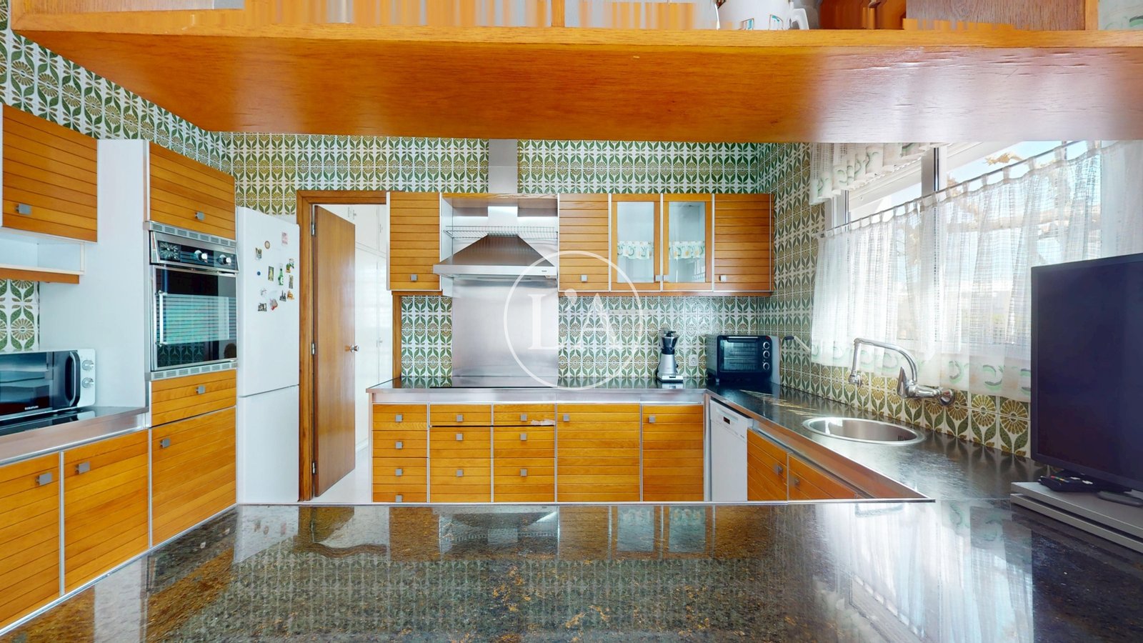 Casa unifamiliar exclusiva en Cambrils campana cocina