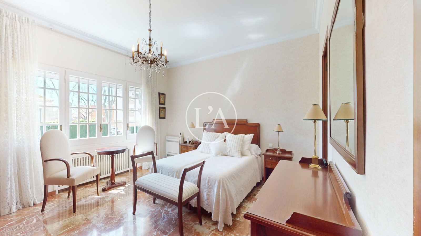 Casa unifamiliar exclusiva en Cambrils ventanas suite