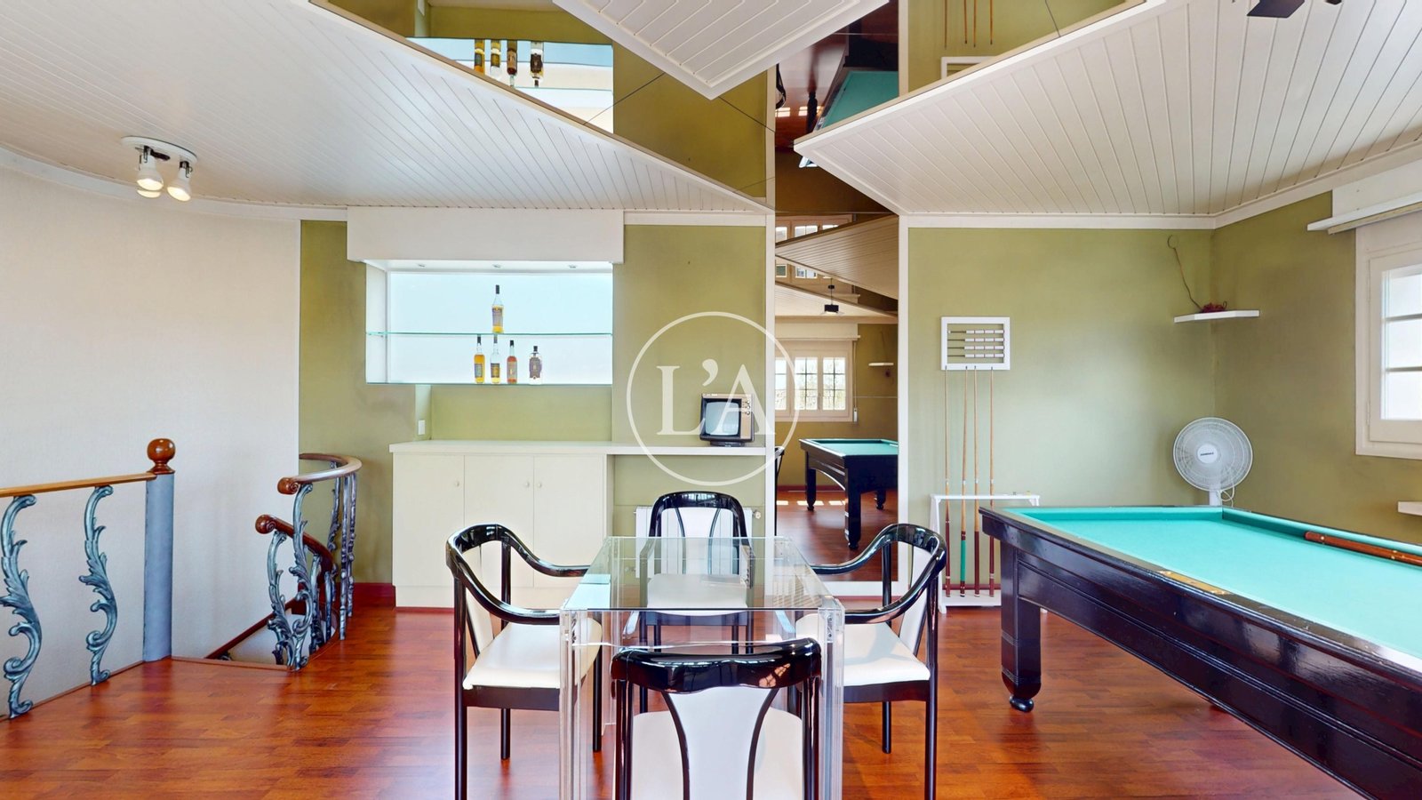 Casa unifamiliar exclusiva en Cambrils mesa primera planta