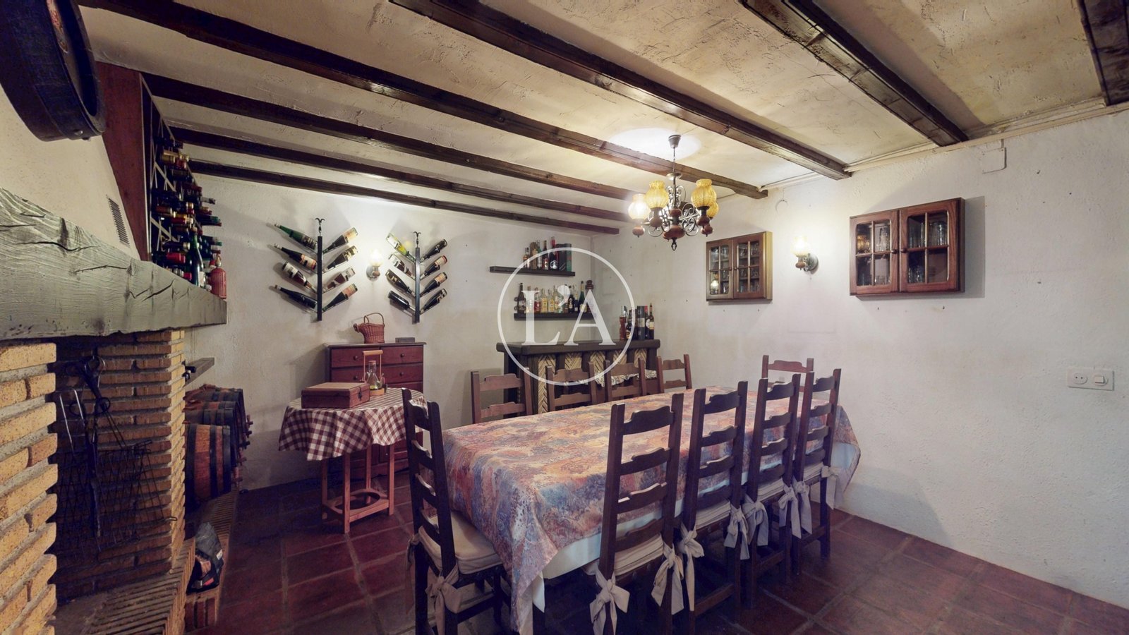 Casa unifamiliar exclusiva en Cambrils vigas techo