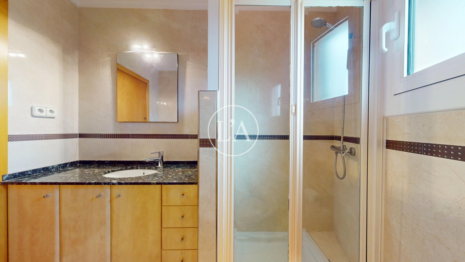 Piso en Nou Cambrils en venta ducha