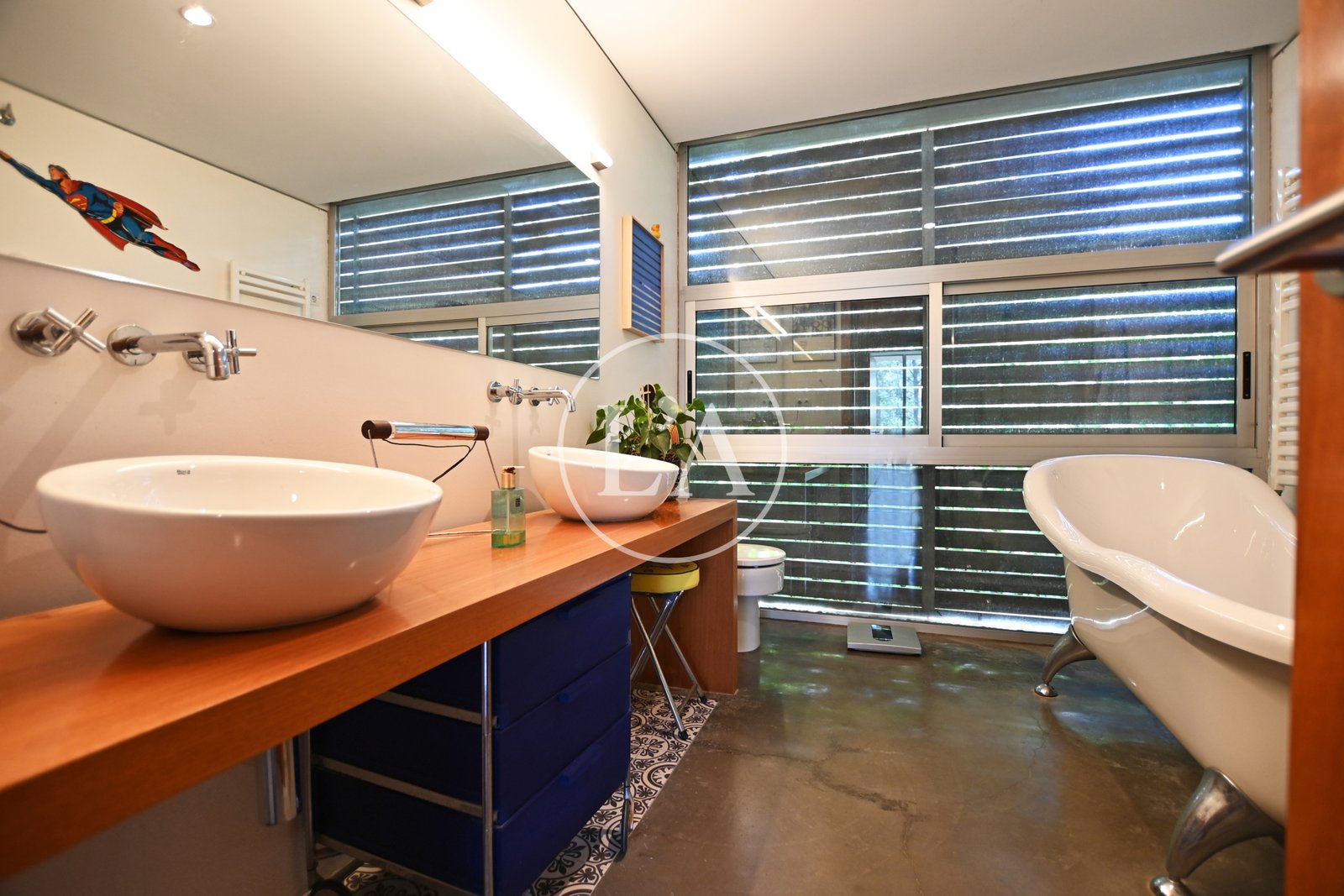 Chalet con piscina en Riudecanyes baño