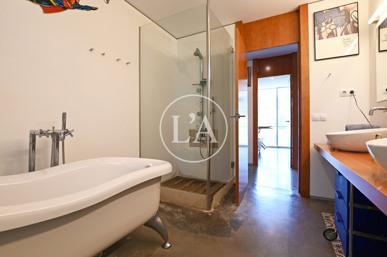 Chalet con piscina en Riudecanyes bañera