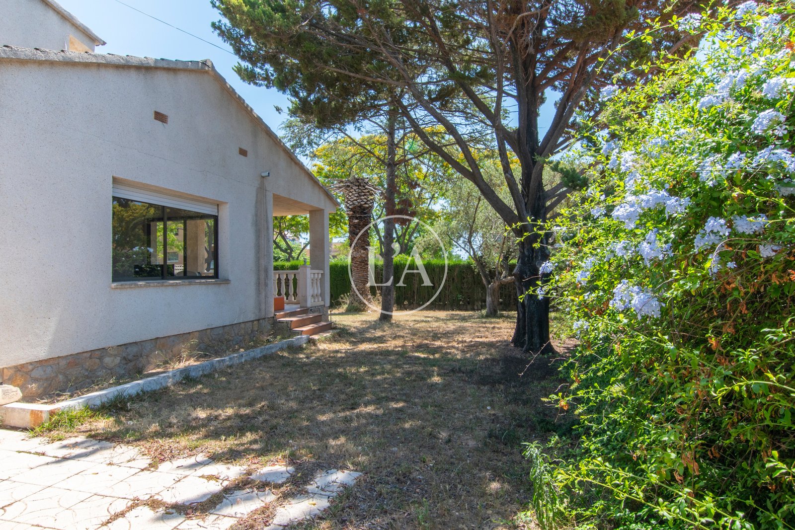 Casa en venta en Vilafortuny Cambrils parte trasera