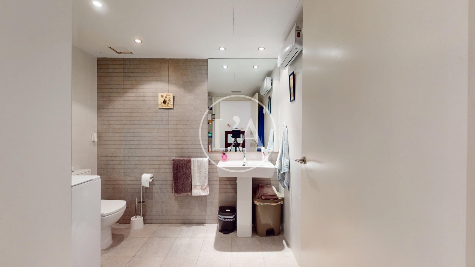 Apartamento en venta en La Pineda baño