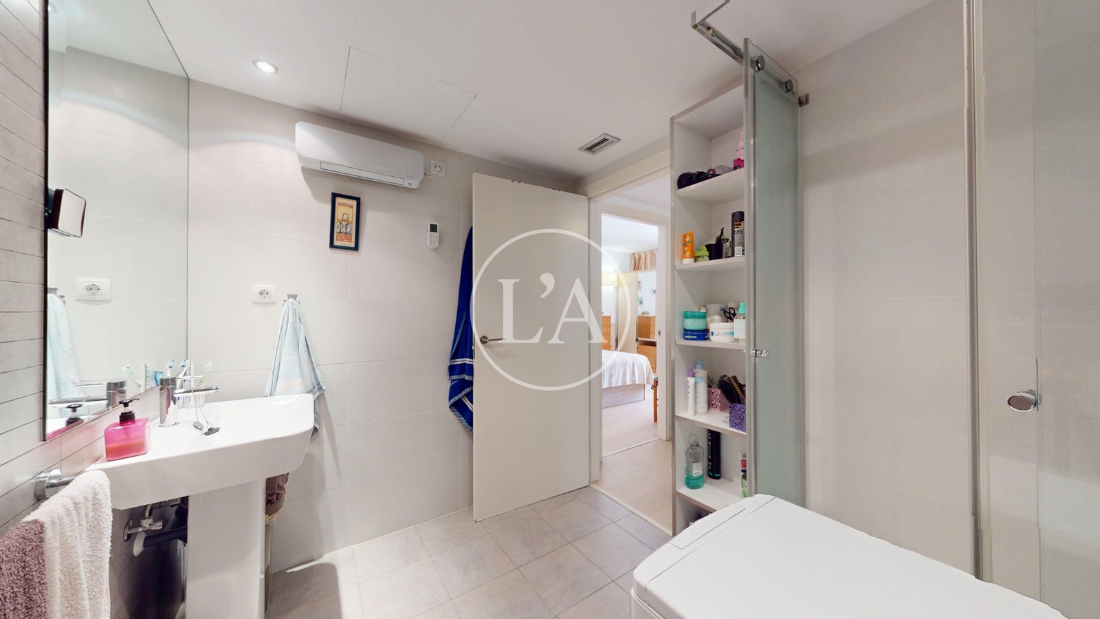 Apartamento en venta en La Pineda plato de ducha