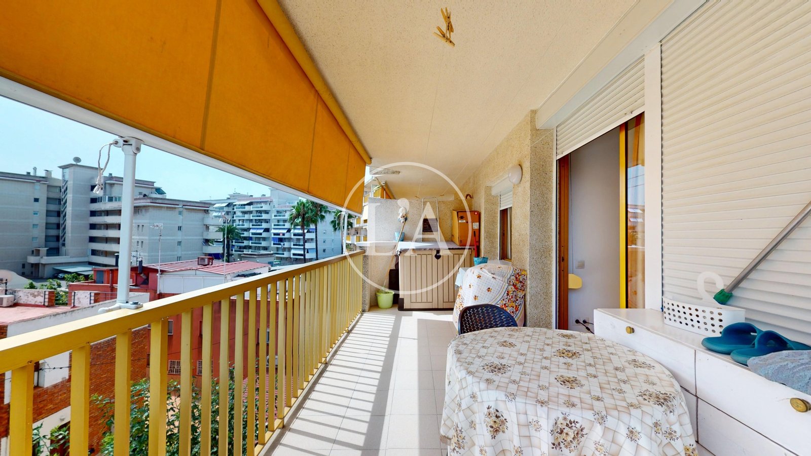 Apartamento en venta en La Pineda toldo