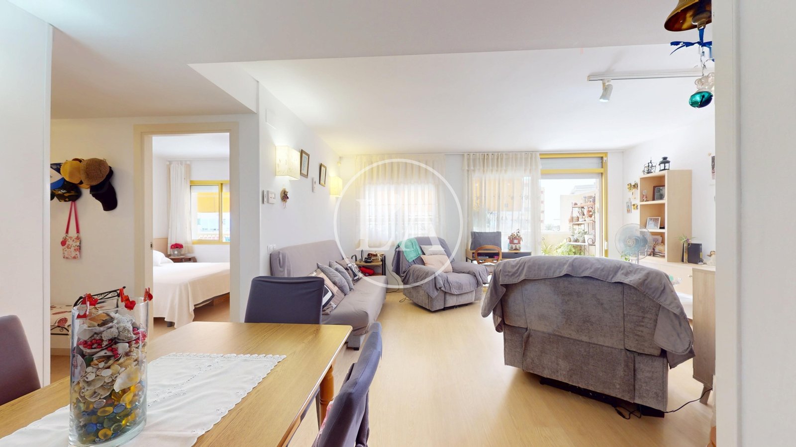 Apartamento en venta en La Pineda mesa