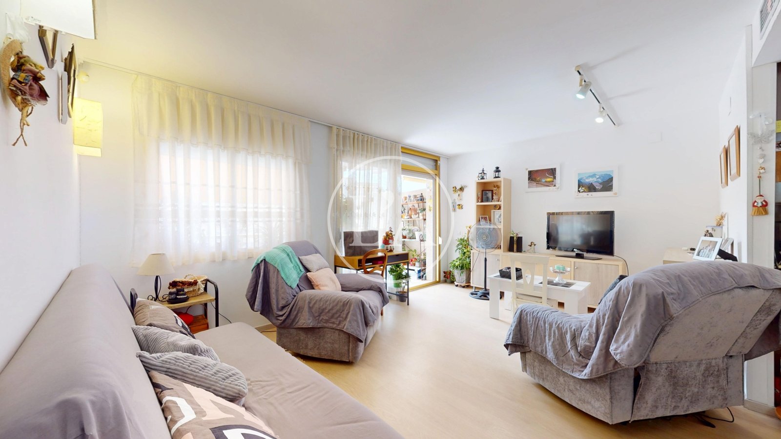 Apartamento en venta en La Pineda vista salón