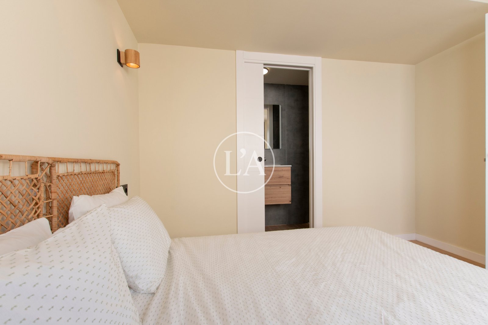 Casa reformada en la vila de Cambrils cama segunda planta
