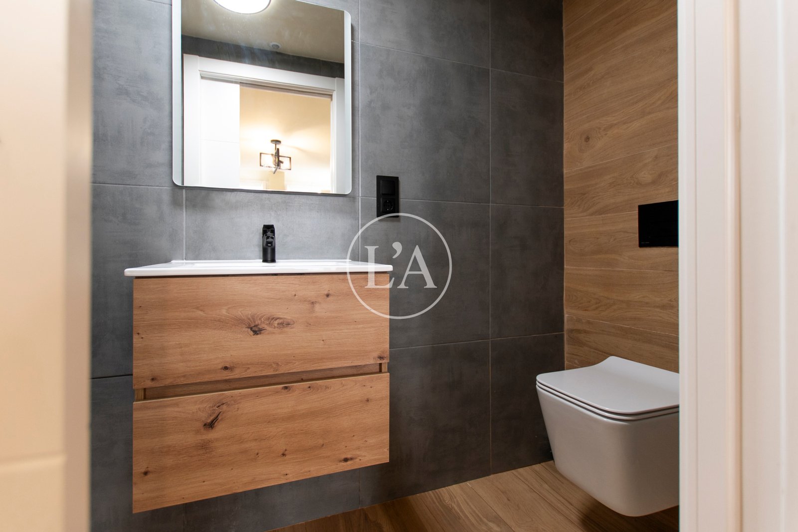 Casa reformada en la vila de Cambrils baño