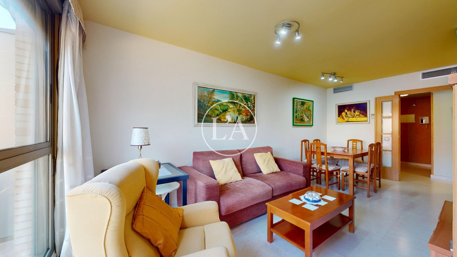 Apartamento en venta Maldivas III con garaje y piscina. salida terraza