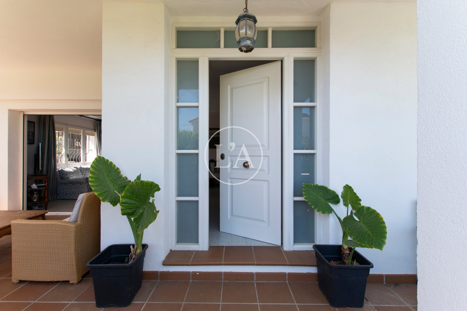 Casa unifamiliar con piscina en la Dorada Cambrils entrada