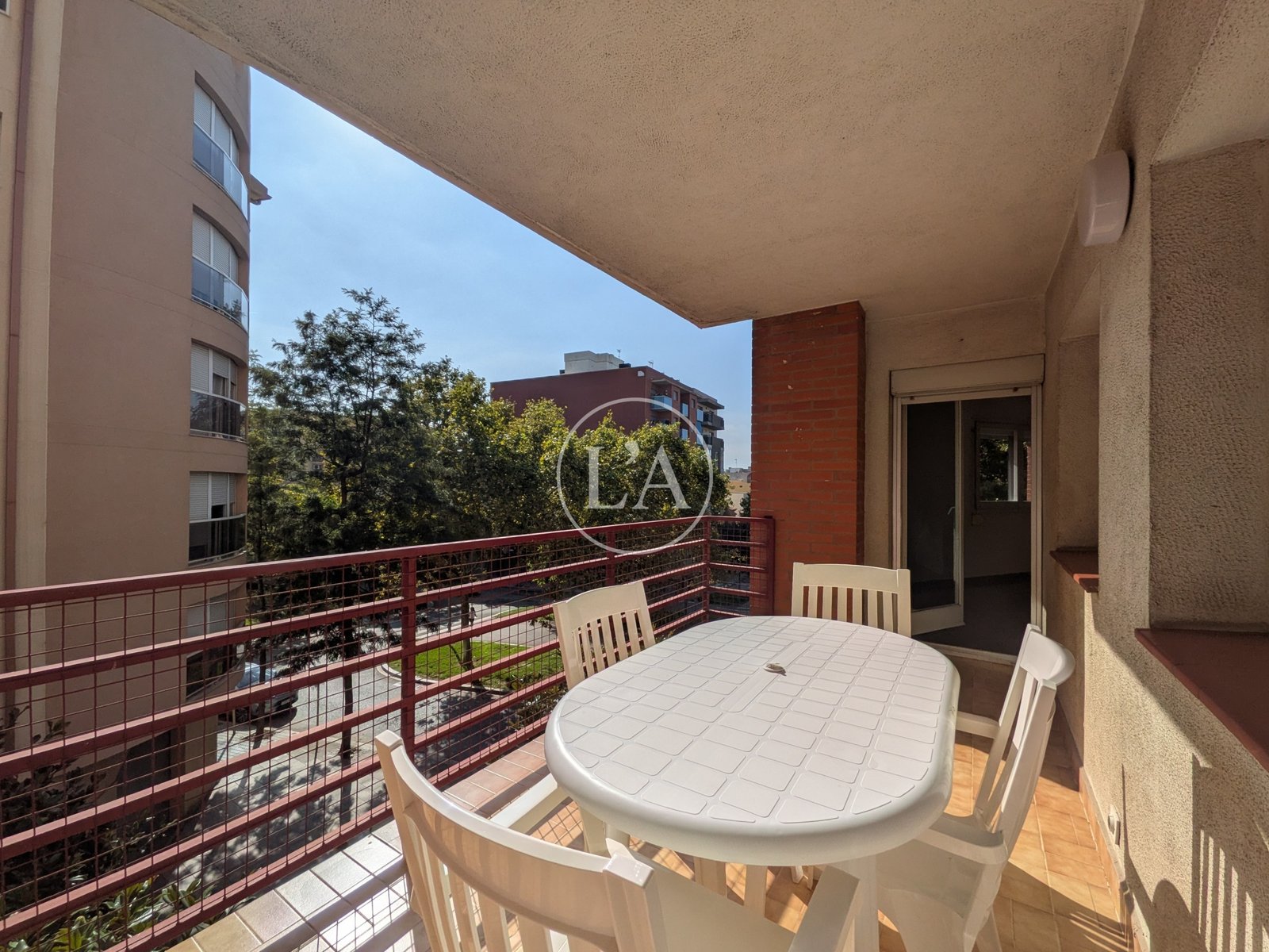 Piso de cuatro habitaciones en Cambrils terraza vistas
