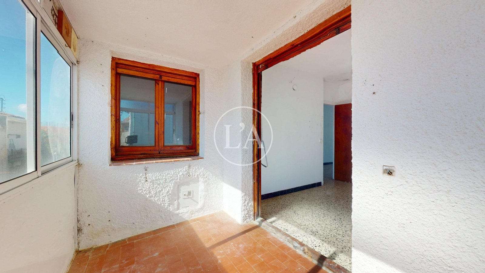 Apartamento para reformar en el Regueral, Cambrils – terraza cerrada