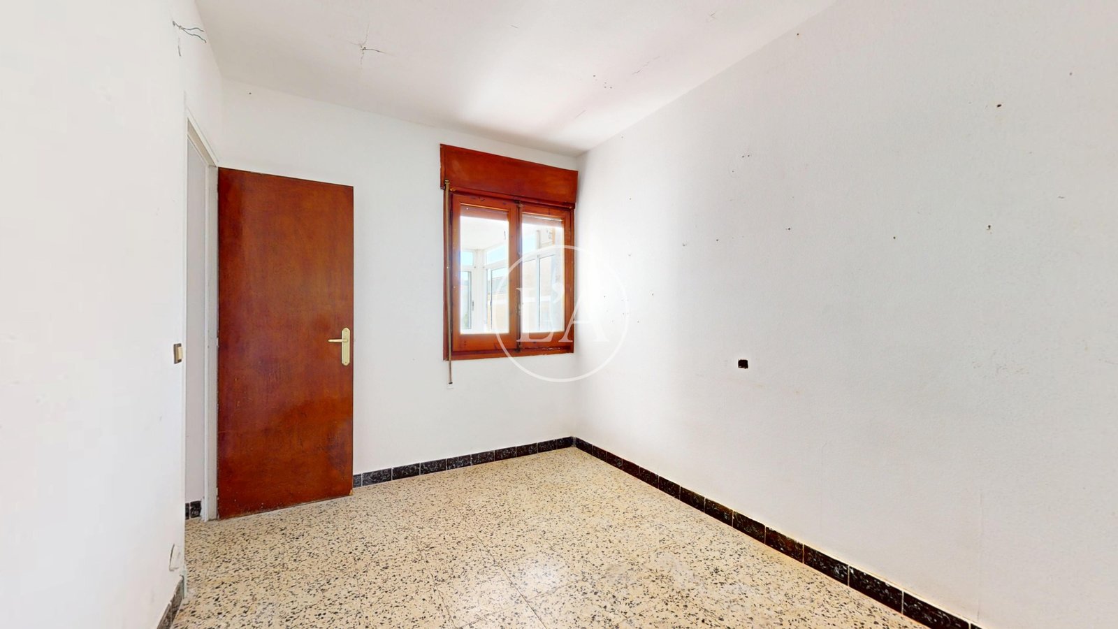 Apartamento para reformar en el Regueral, Cambrils – ventana habitación