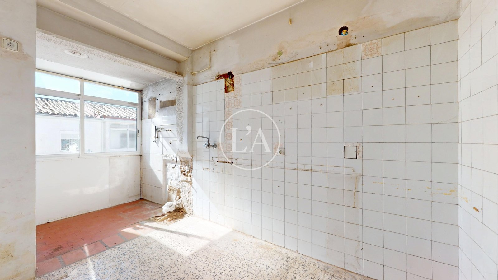 Apartamento para reformar en el Regueral, Cambrils – pared cocina