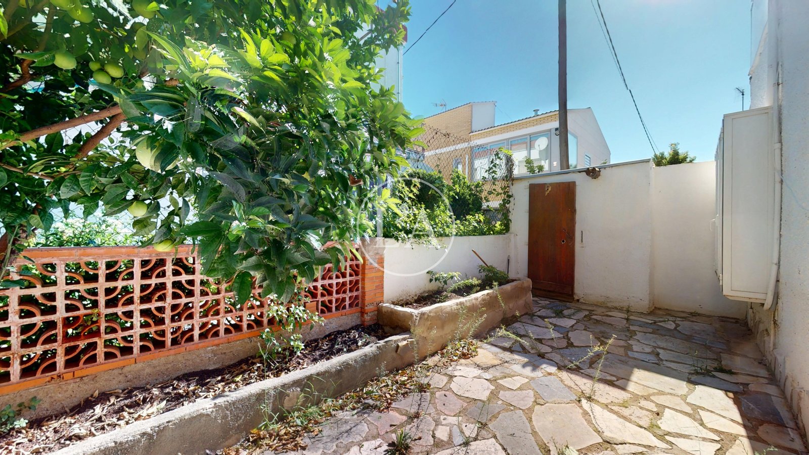 Apartamento para reformar en el Regueral, Cambrils – jardín posterior