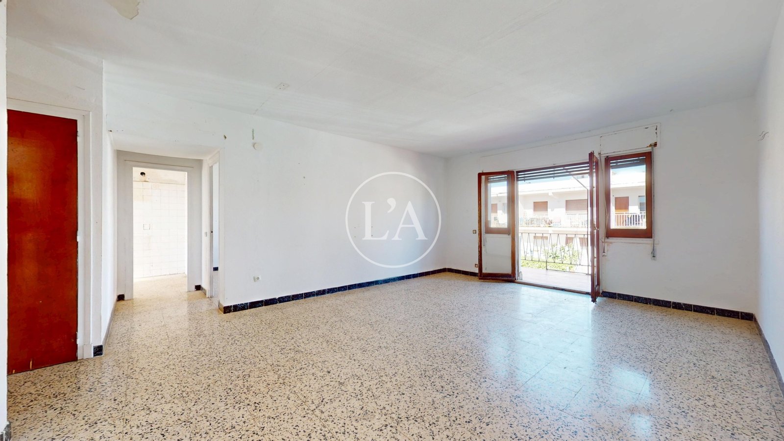 Apartamento para reformar en el Regueral, Cambrils – vista pasillo
