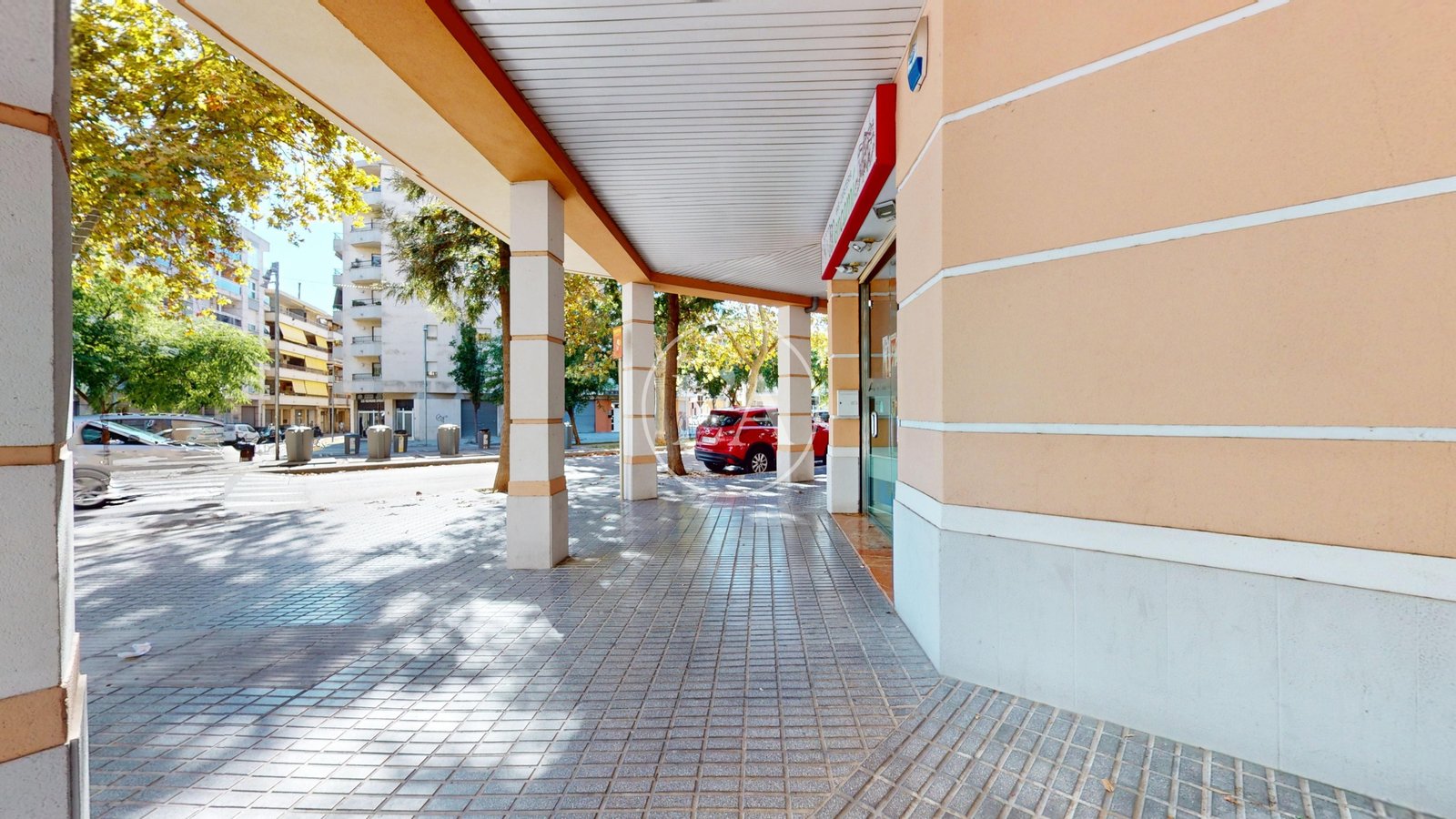 Bar cafetería en alquiler en avenida Baix Camp, Cambrils – exterior
