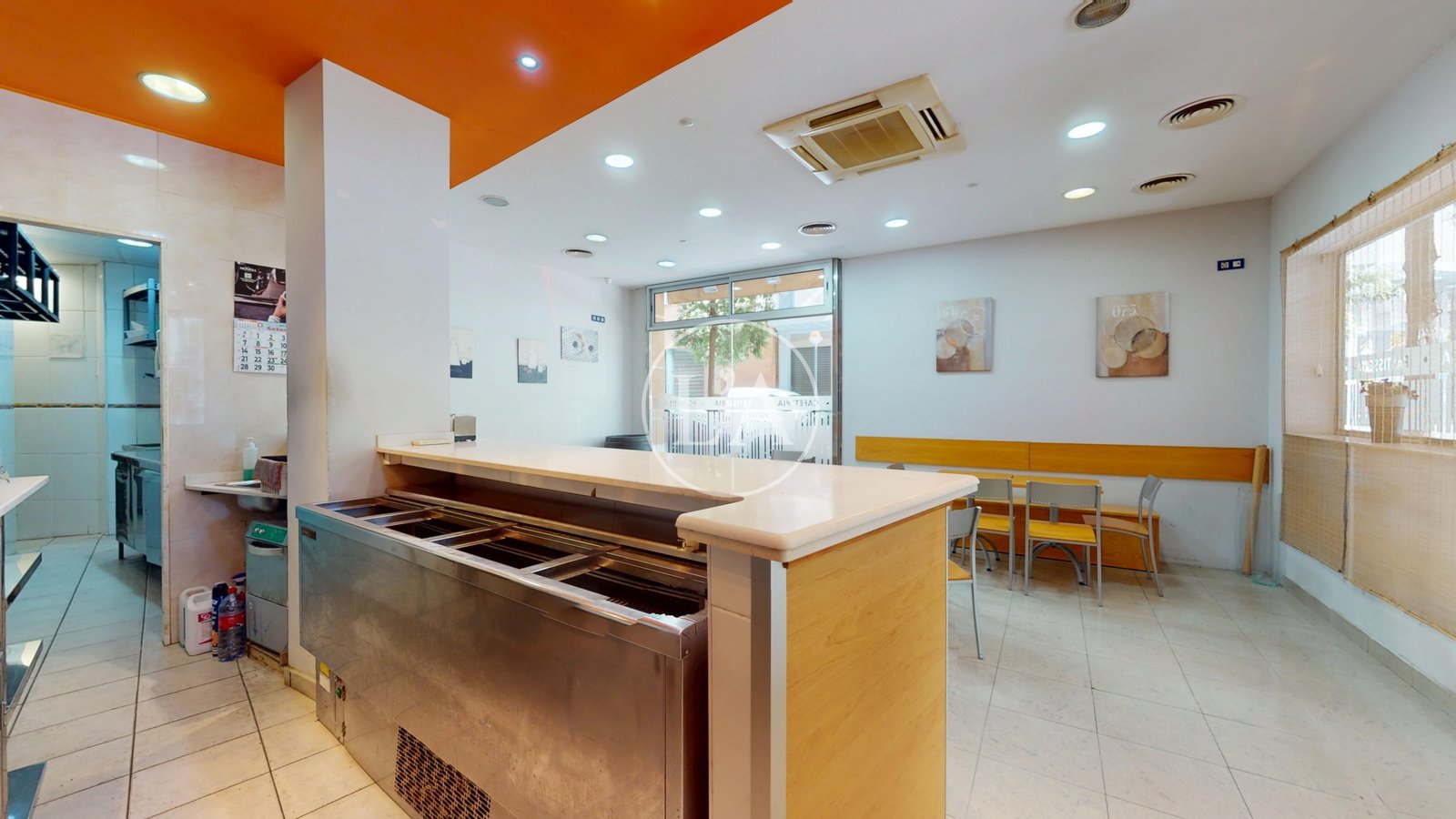 Bar cafetería en alquiler en avenida Baix Camp, Cambrils – barra
