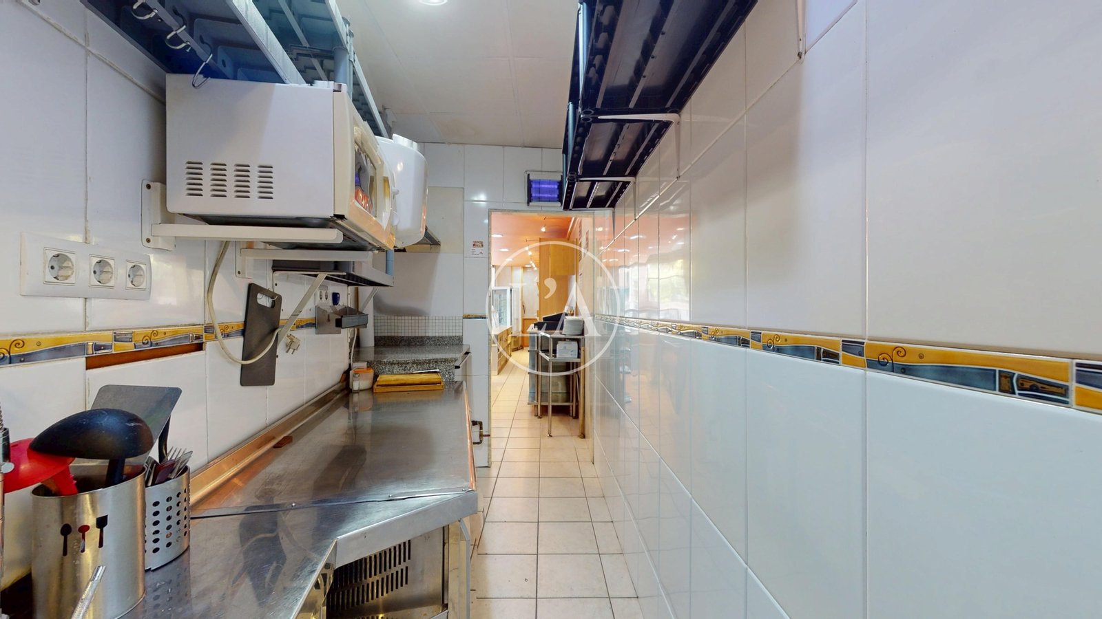 Bar cafetería en alquiler en avenida Baix Camp, Cambrils – cocina