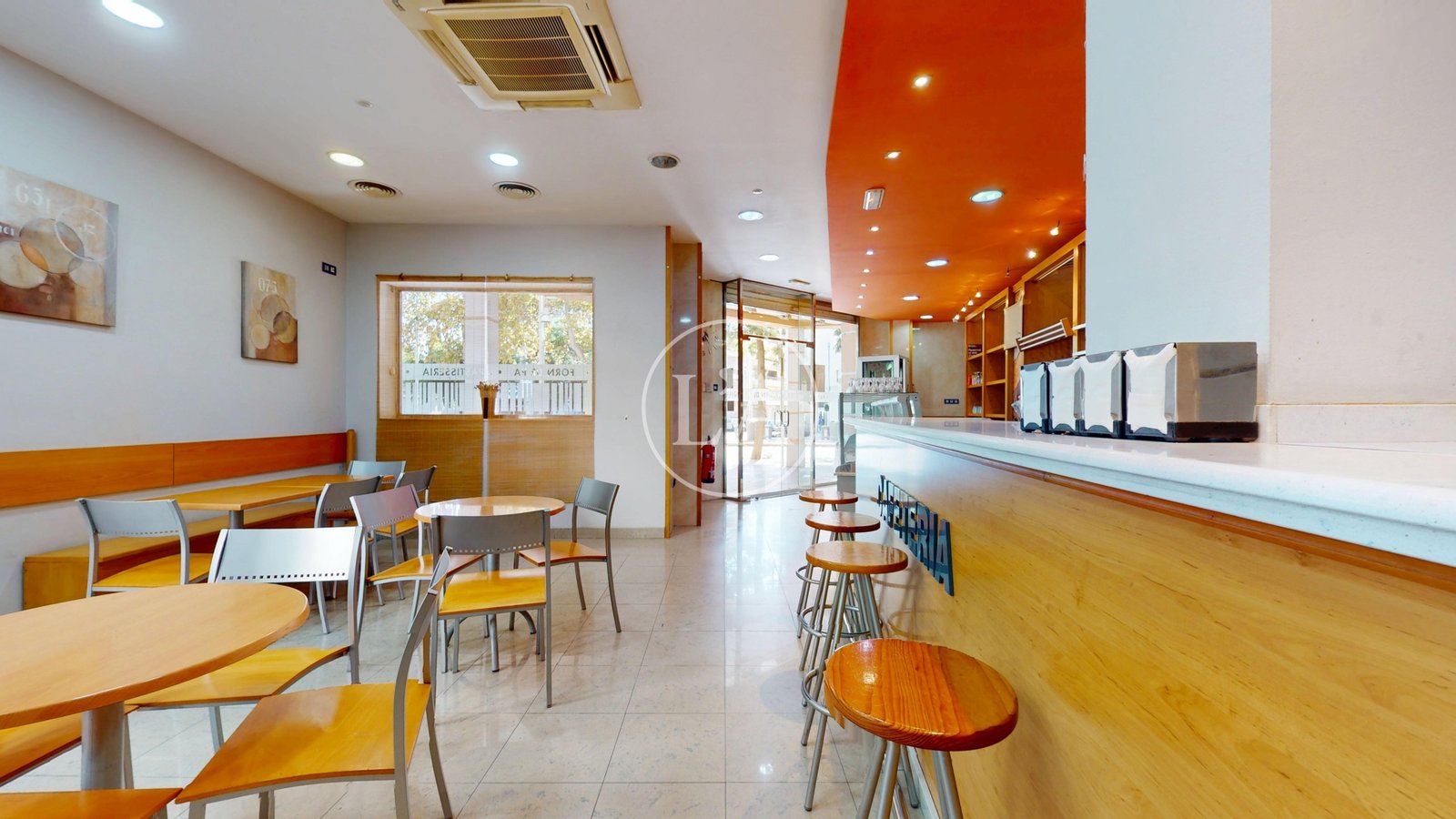 Bar cafetería en alquiler en avenida Baix Camp, Cambrils – interior